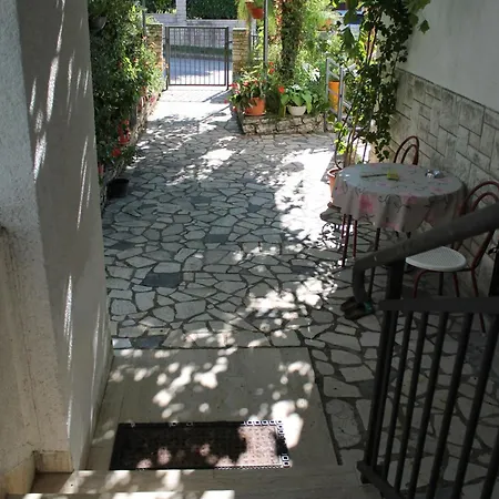 Valens Apartmán